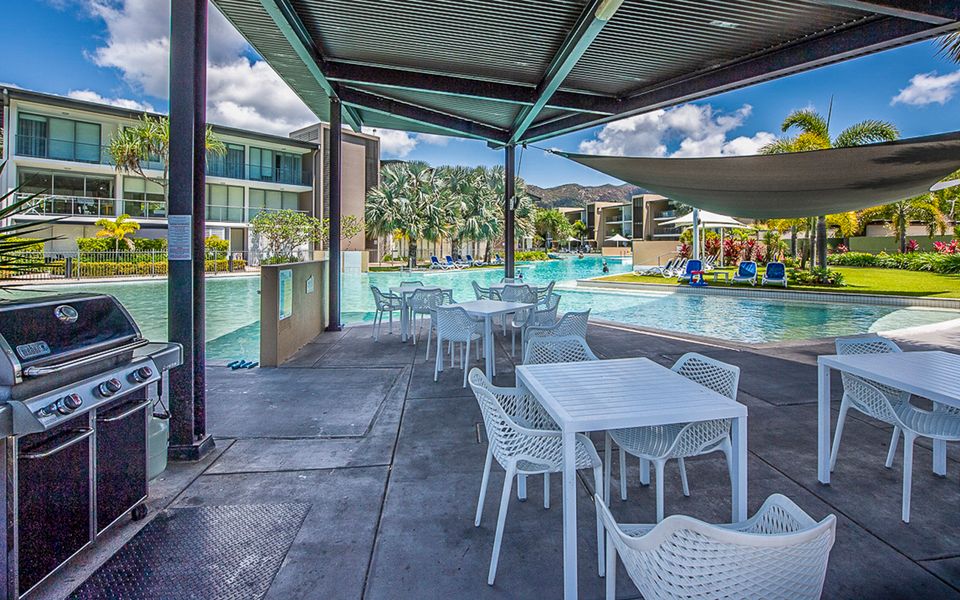 Blue on Blue Studio Room 1222