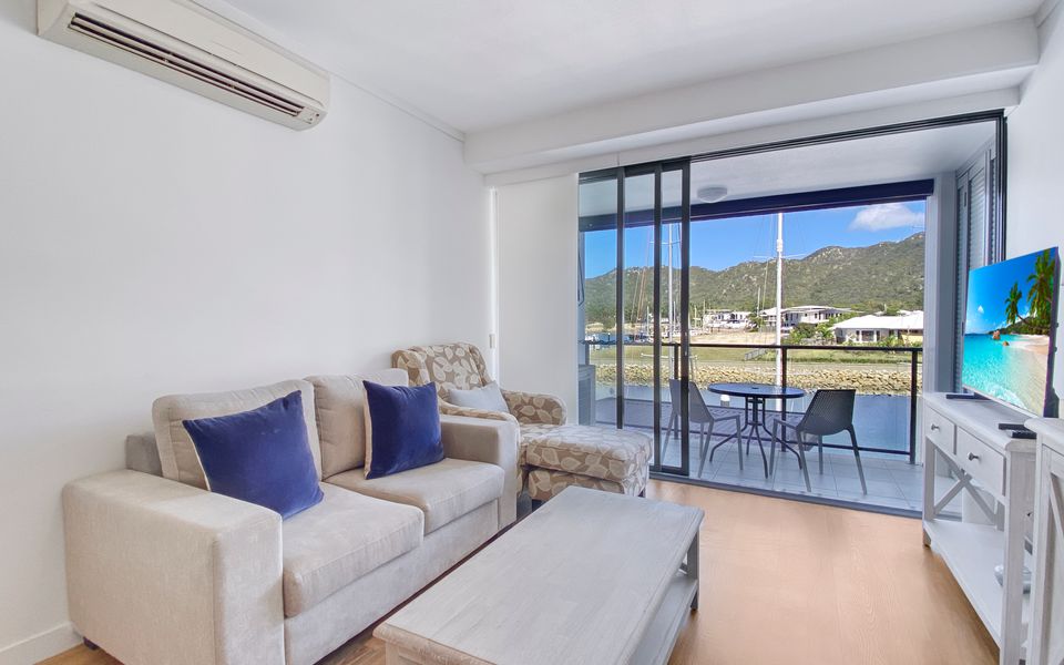 Blue on Blue Studio Room 1242