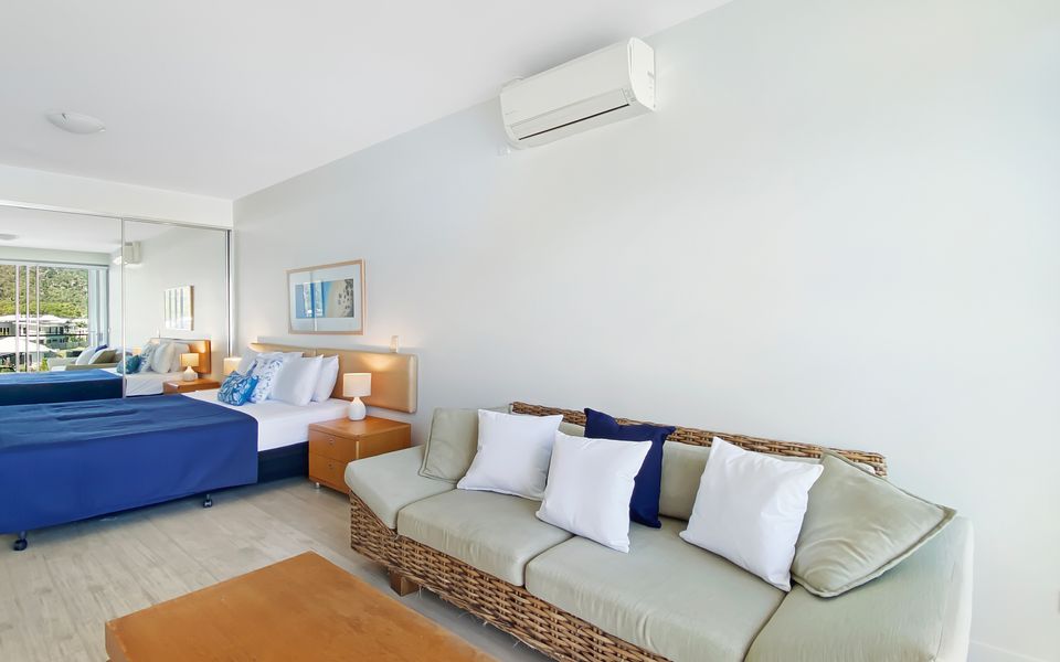 Blue on Blue Studio Room 1322