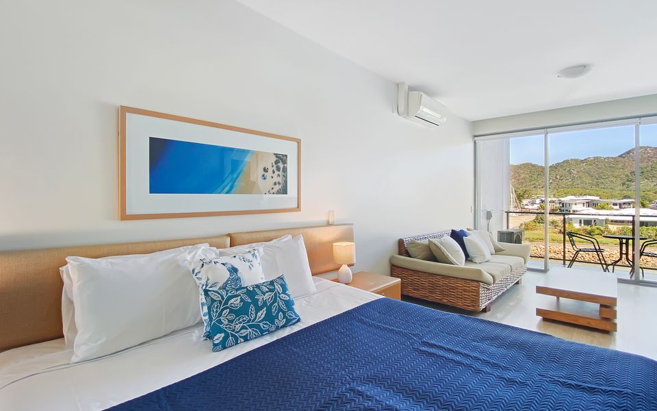 Blue on Blue Studio Room 1322