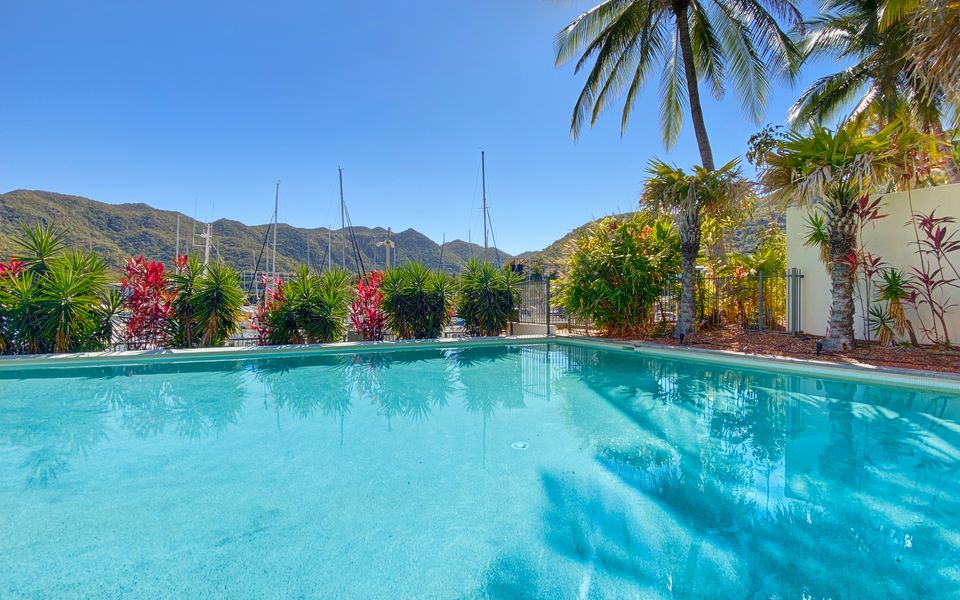 Blue on Blue Studio Room 1362