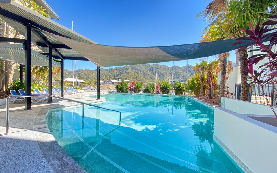 Blue on Blue Superior Studio Room 1221