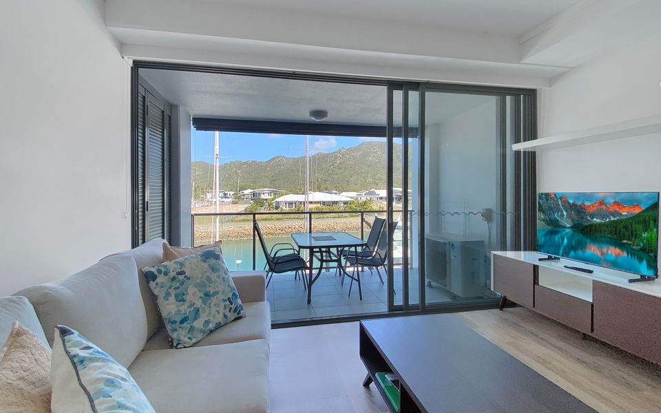 Blue on Blue Superior Studio Room 1241