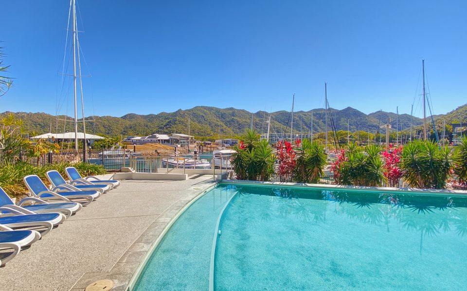 Blue on Blue Superior Studio Room 1241