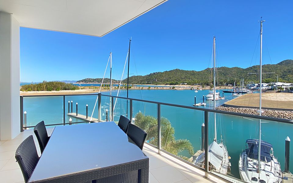 Blue on Blue Apartment 1361