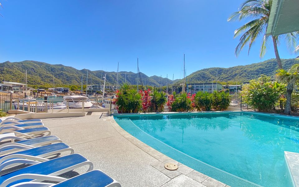 Blue on Blue Apartment 1361