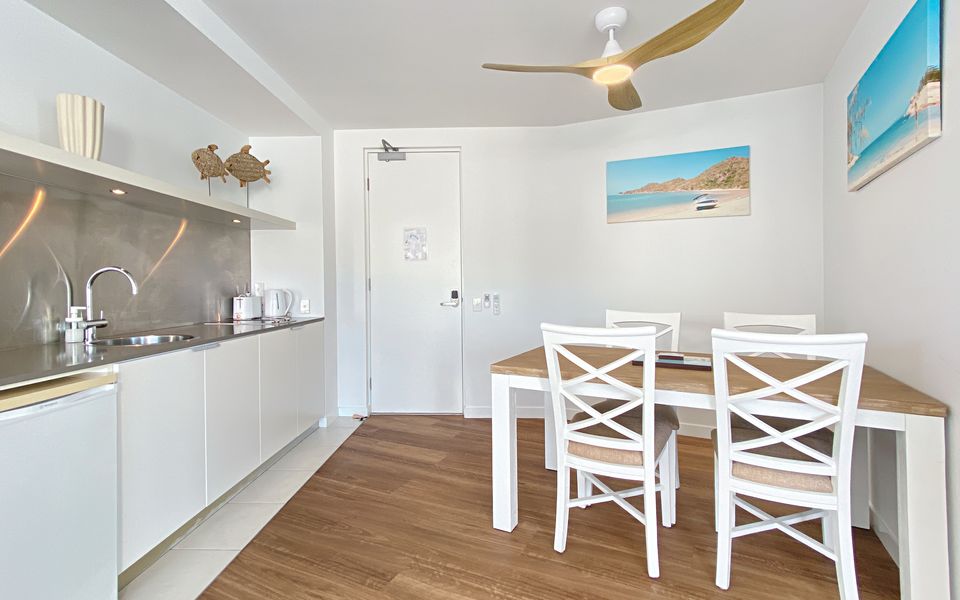 Blue on Blue Apartment 1361