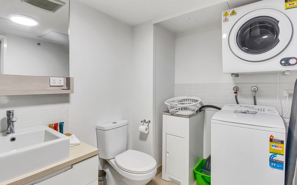 1 Bright Point Apartment 2204