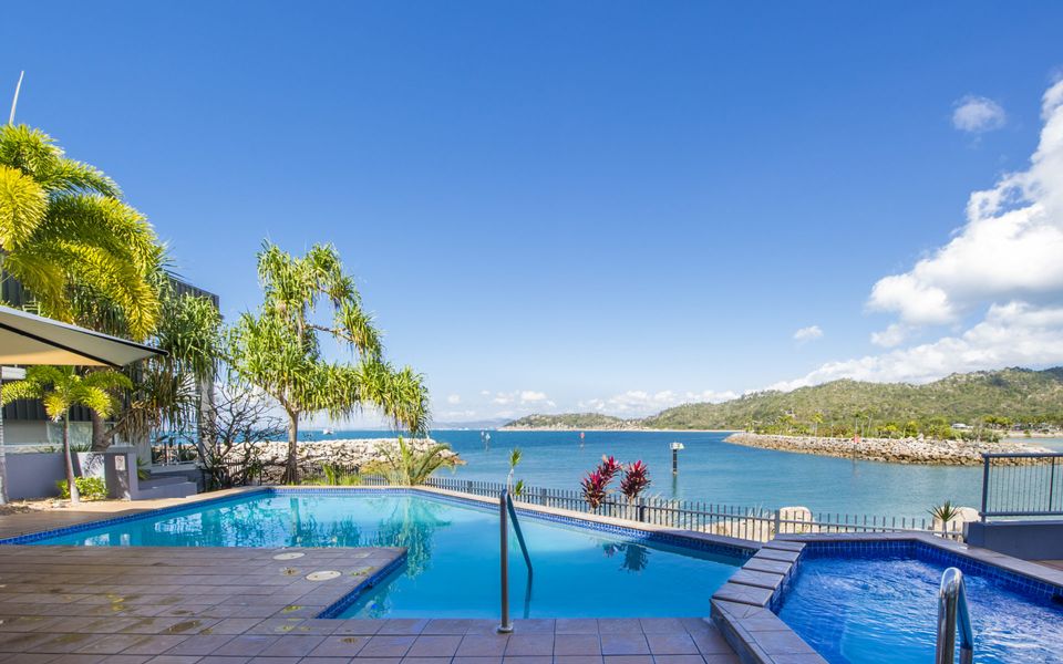 1 Bright Point Apartment 2204 - Pool