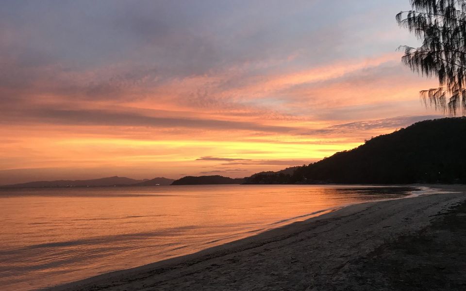 1 Bright Point Apartment 2303 -Magnetic Island Sunset