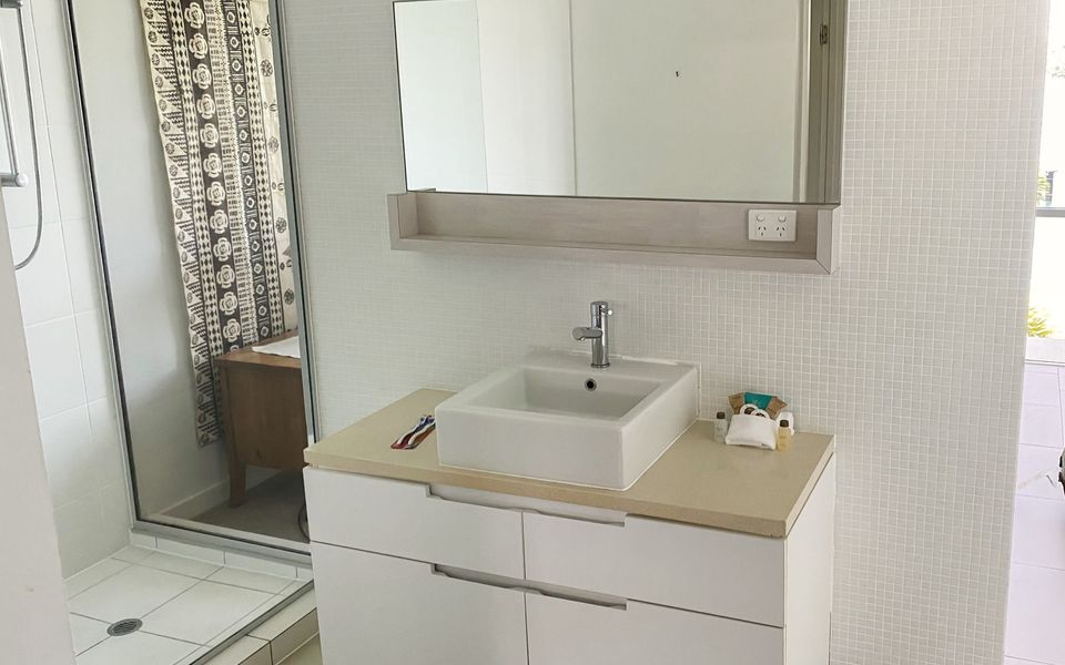 1 Bright Point Apartment 2303 - Ensuite