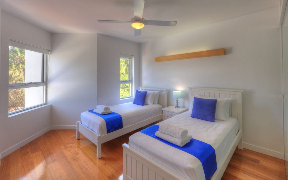 Maggies Beachfront Apt. 10