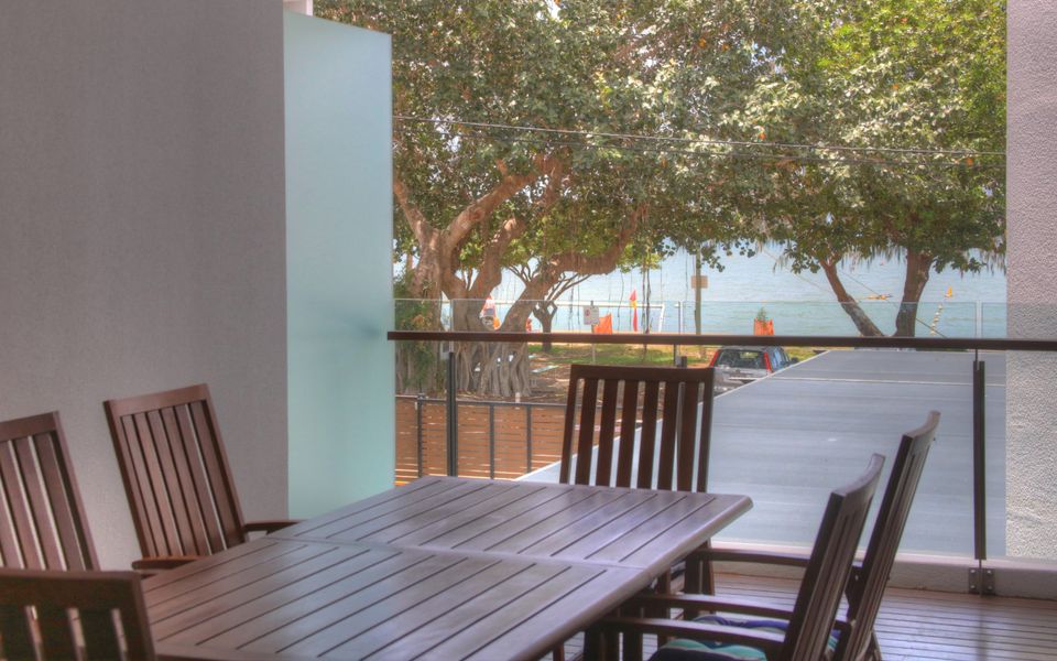 Maggies Beachfront Apt. 11