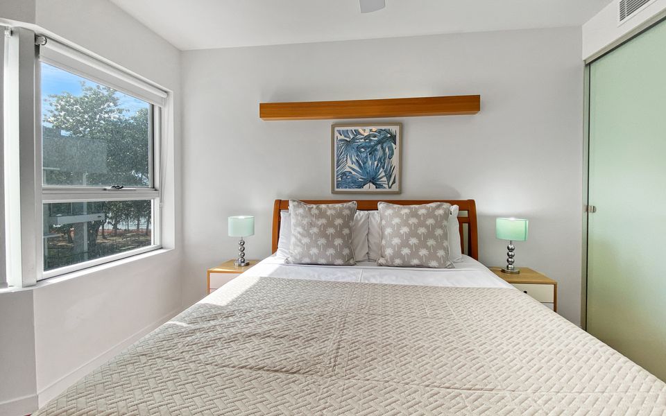 Maggies Beachfront Apt. 12