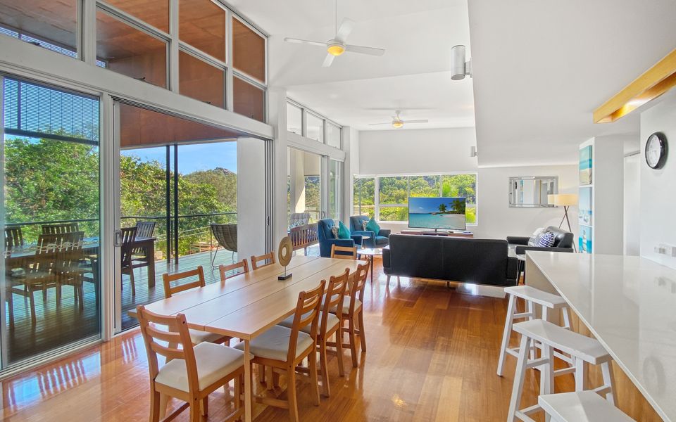 Maggies Beachfront Apt. 12