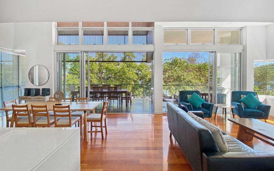 Maggies Beachfront Apt. 12