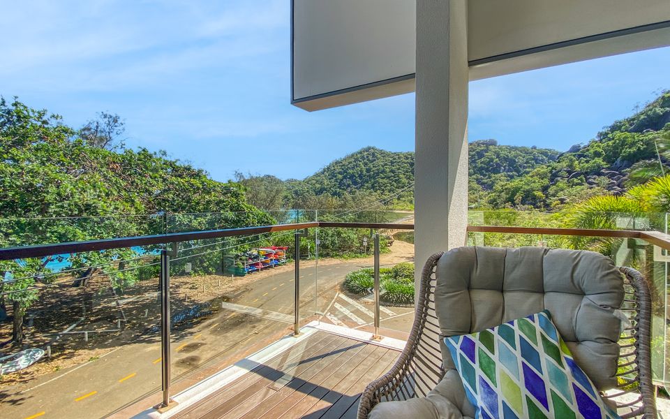 Maggies Beachfront Apt. 12