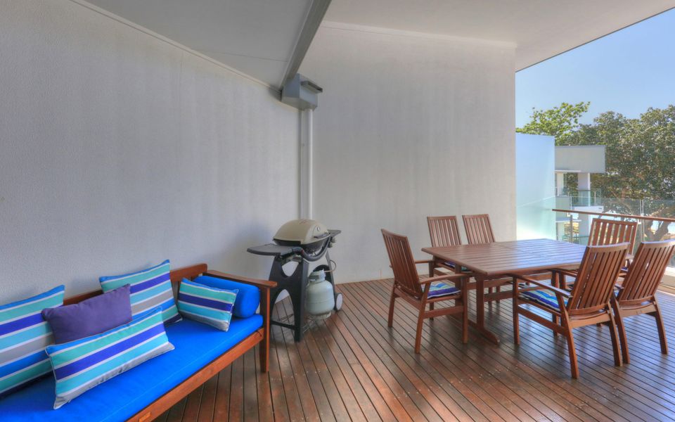 Maggies Beachfront Apt. 13