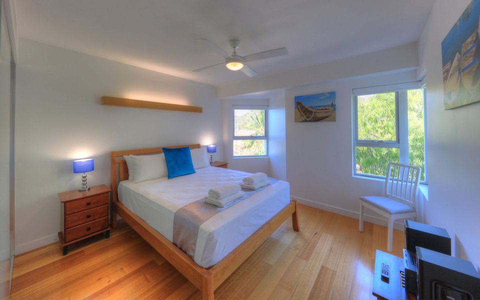 Maggies Beachfront Apt. 13