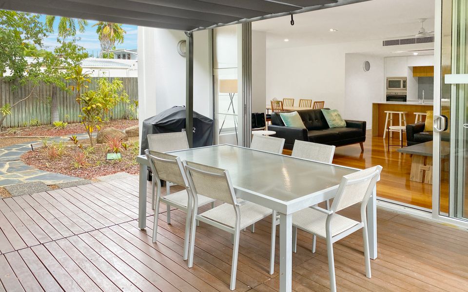 Maggies Beachfront Apt. 2