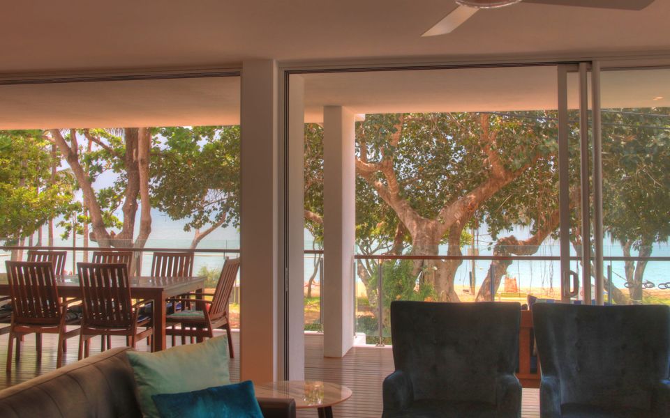 Maggies Beachfront Apt. 3