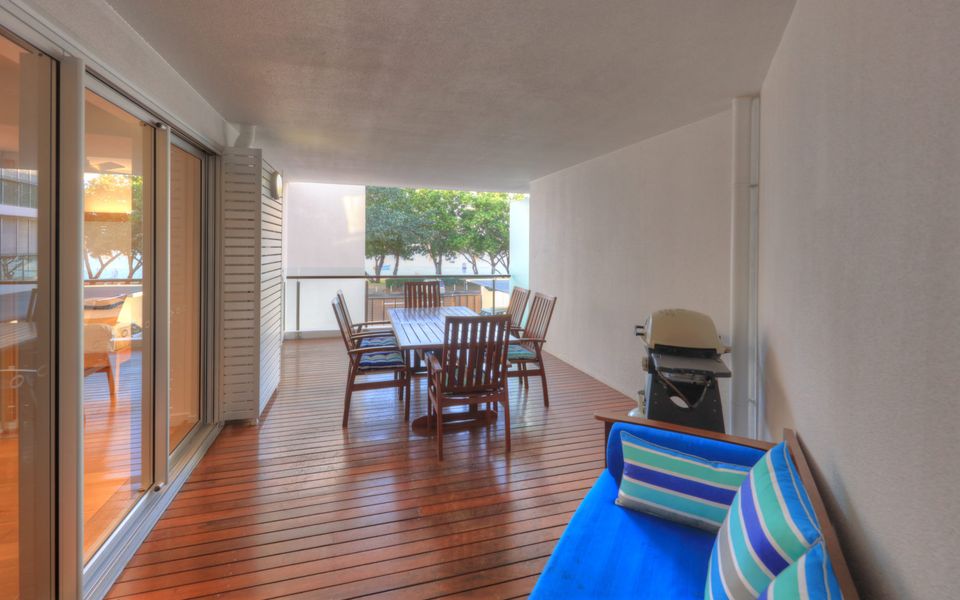 Maggies Beachfront Apt. 4