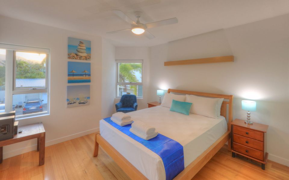 Maggies Beachfront Apt. 4