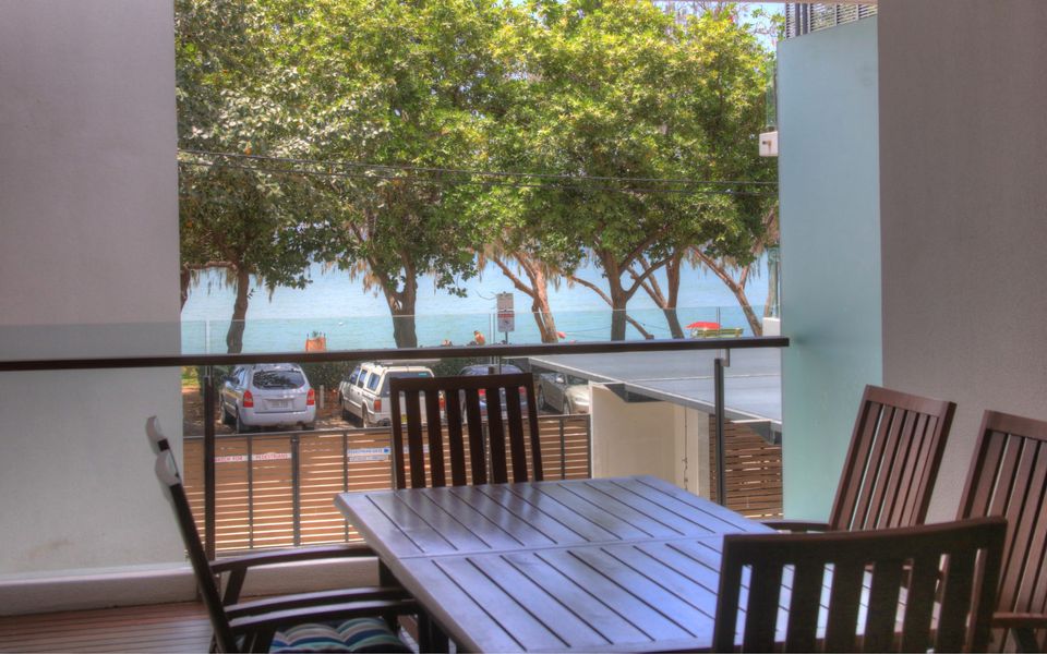 Maggies Beachfront Apt. 4