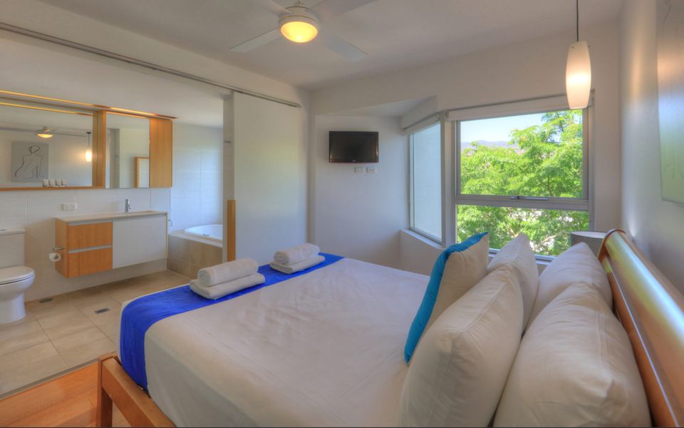 Maggies Beachfront Apt. 5