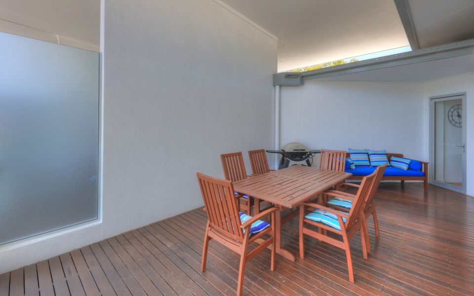 Maggies Beachfront Apt. 6