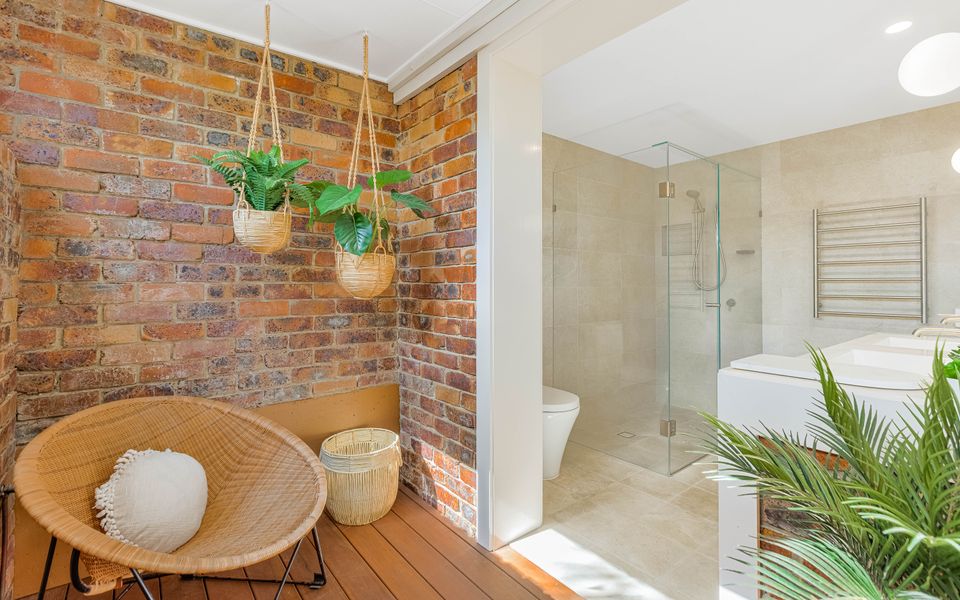 208 Marine Parade – Snapper Rocks / Rainbow Bay Beachfront