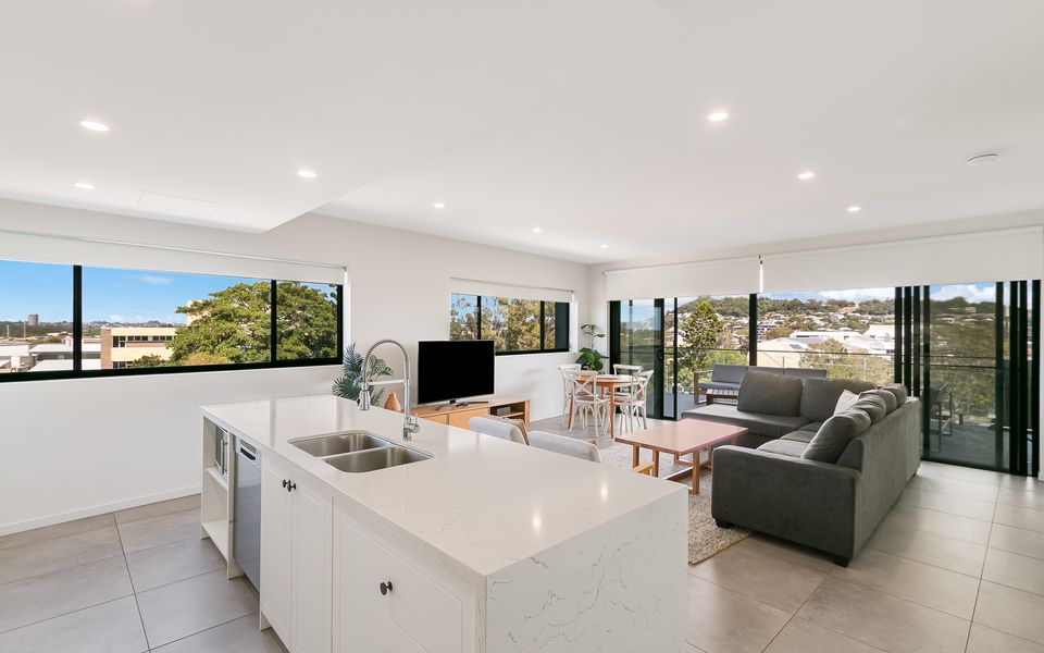 The Ivory 20 – Modern & Pet Friendly in Tweed Heads – Min. 3 night stays!