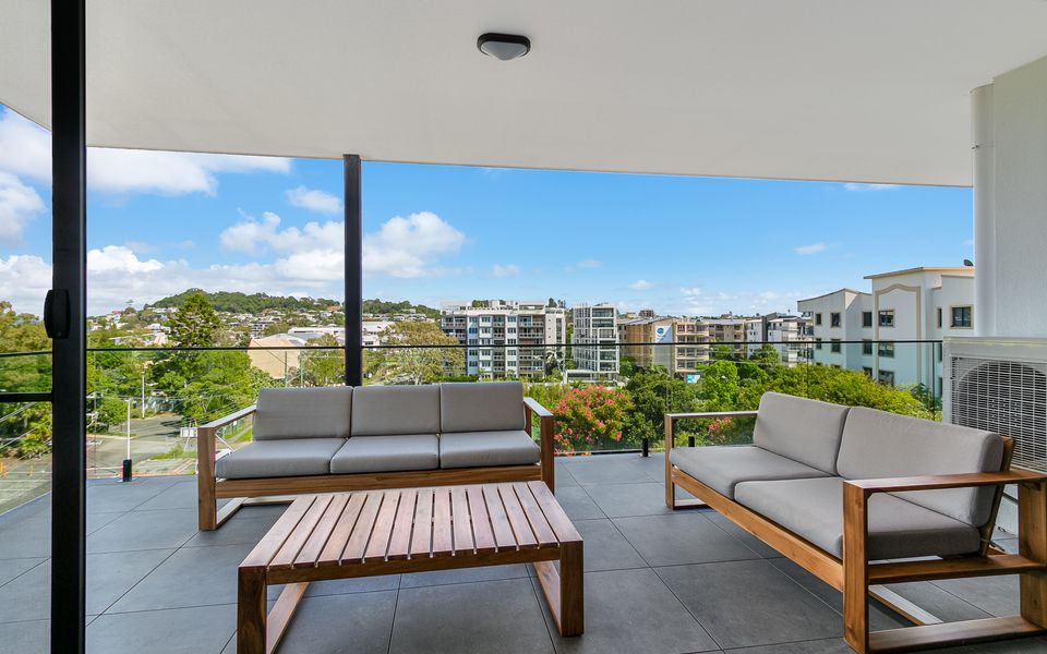 The Ivory 20 – Modern & Pet Friendly in Tweed Heads – Min. 3 night stays!