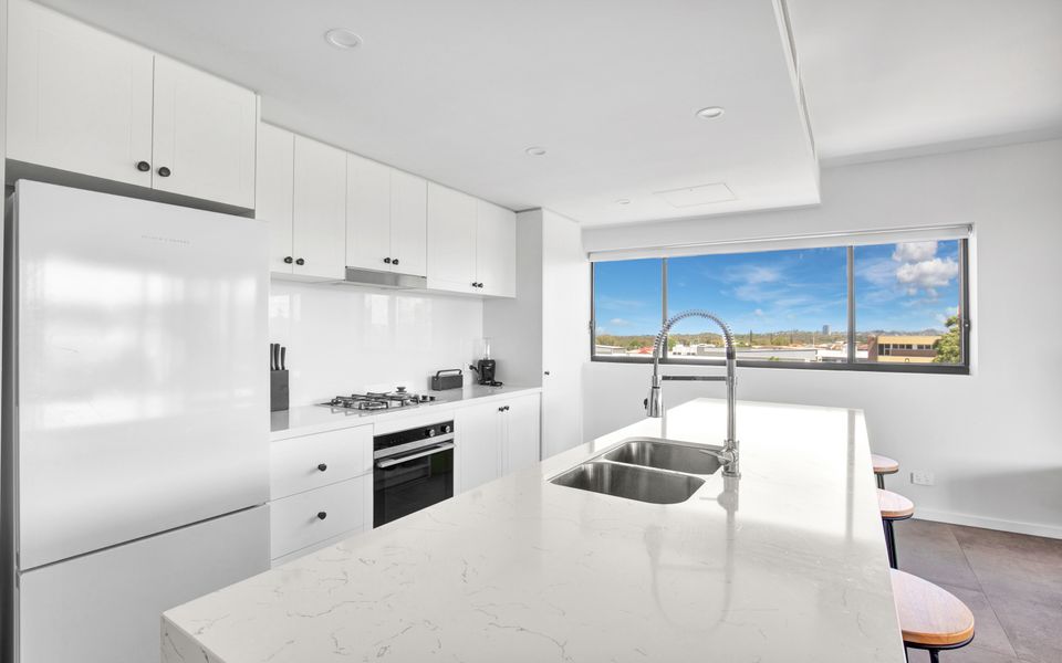 The Ivory 20 – Modern & Pet Friendly in Tweed Heads – Min. 3 night stays!