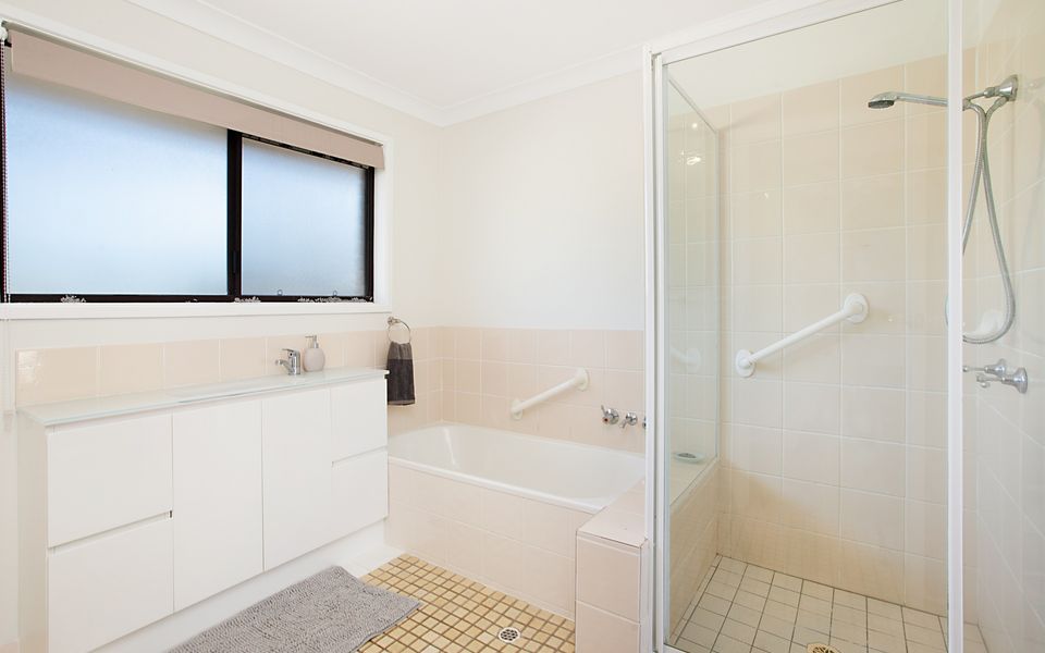 Kirra Sea 5 – Comfortable & Convenient Beachside Kirra – Linen Provided