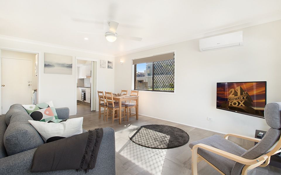 Kirra Sea 5 – Comfortable & Convenient Beachside Kirra – Linen Provided