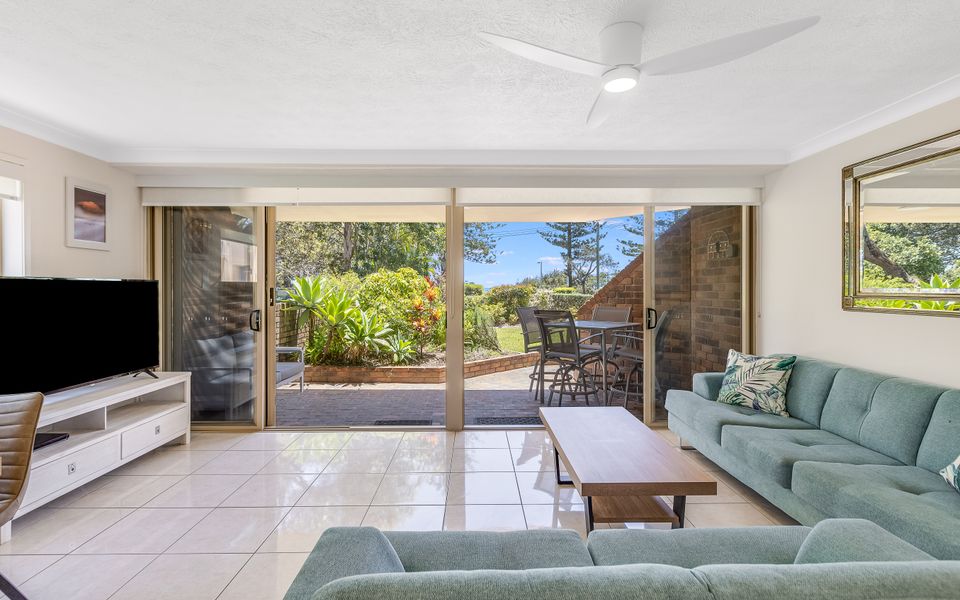 San Chelsea 8 – North Kirra / Bilinga Beachfront Gem – Ground Floor with Luxury Ensuite – Linen Provided!