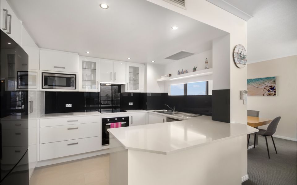Calypso Towers 901 – Coolangatta Beachfront – Min. 3 night stays!