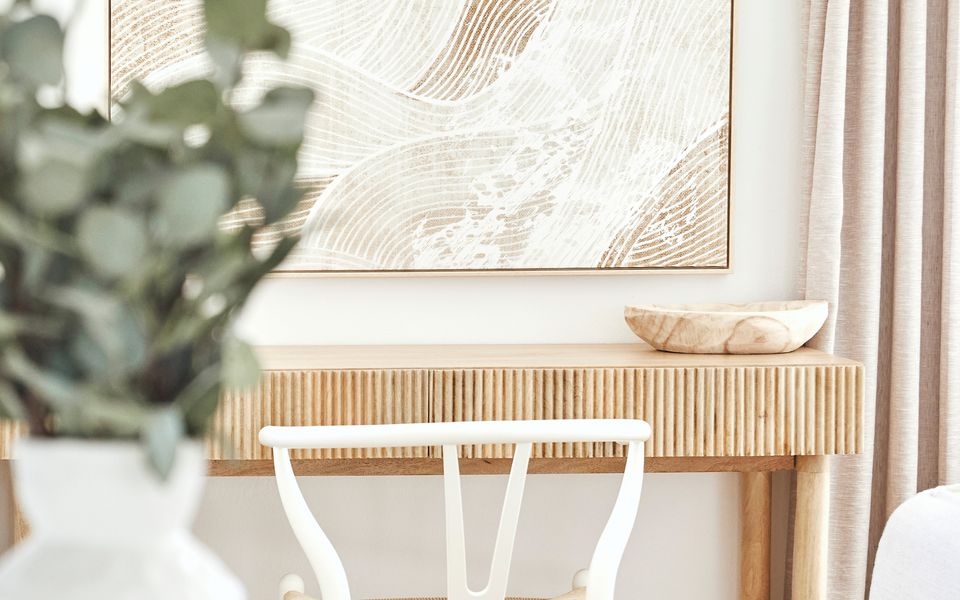 Pacific Breeze 6 – Absolute Beachfront – Min. 2 Night Stays – Linen Provided!