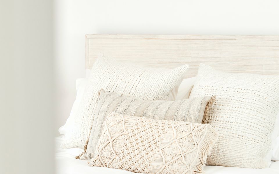 Pacific Breeze 6 – Absolute Beachfront – Min. 2 Night Stays – Linen Provided!