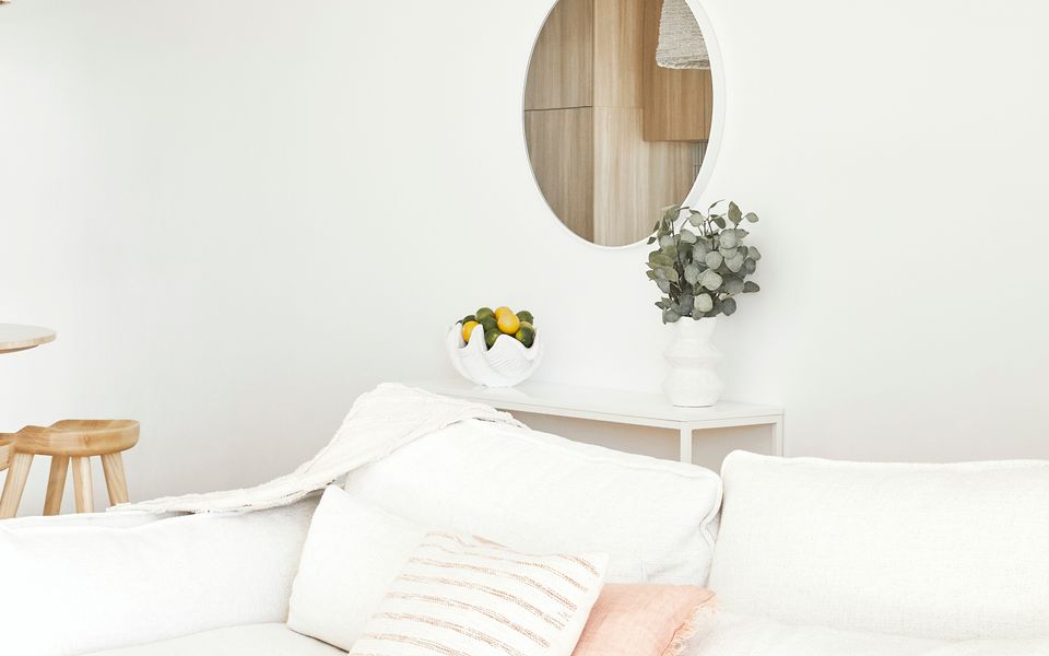 Pacific Breeze 6 – Absolute Beachfront – Min. 2 Night Stays – Linen Provided!