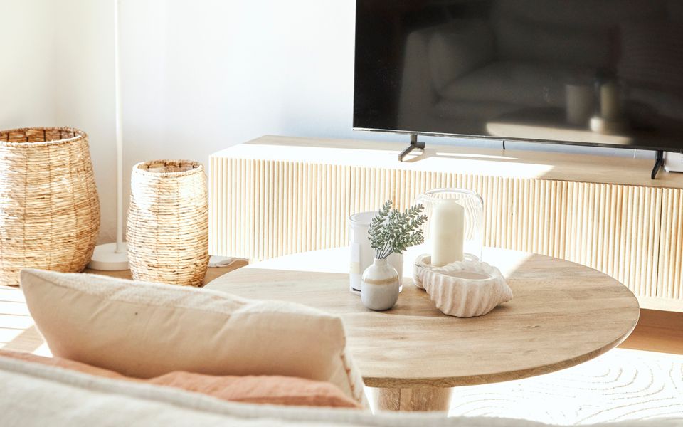 Pacific Breeze 6 – Absolute Beachfront – Min. 2 Night Stays – Linen Provided!