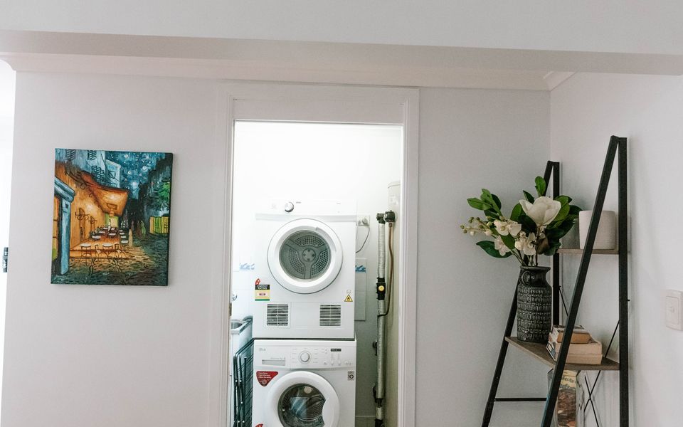 Tugun Beach House – Pet Friendly & Perfect for Families! Min. 3 night stays!