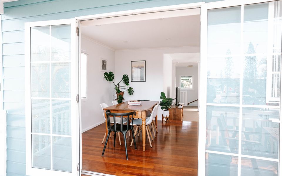 Tugun Beach House – Pet Friendly & Perfect for Families! Min. 3 night stays!