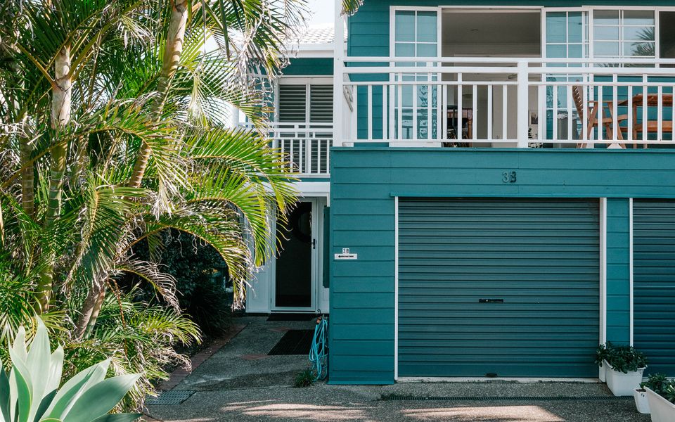 Tugun Beach House – Pet Friendly & Perfect for Families! Min. 3 night stays!