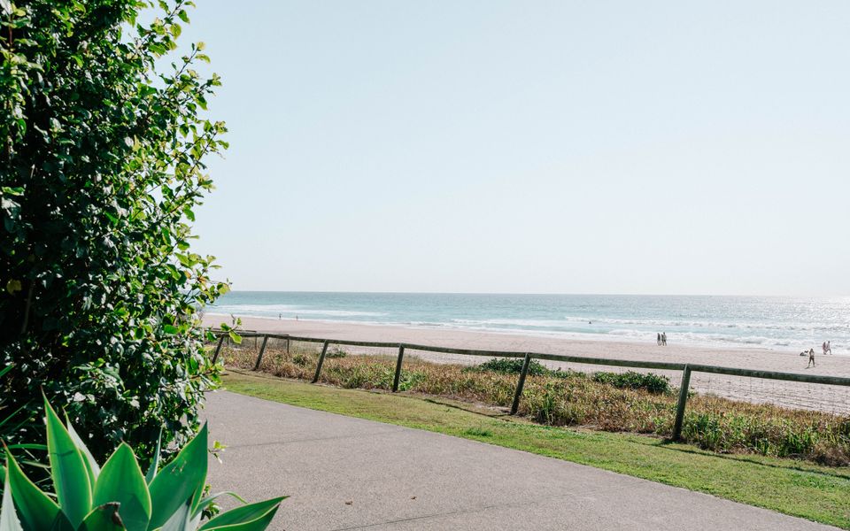 Tugun Beach House – Pet Friendly & Perfect for Families! Min. 3 night stays!