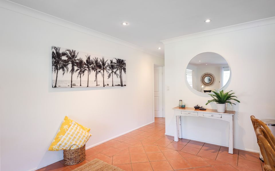 Happy Dayz – Palm Beach Dog Friendly Beach House – 3 Night Min. Stays!