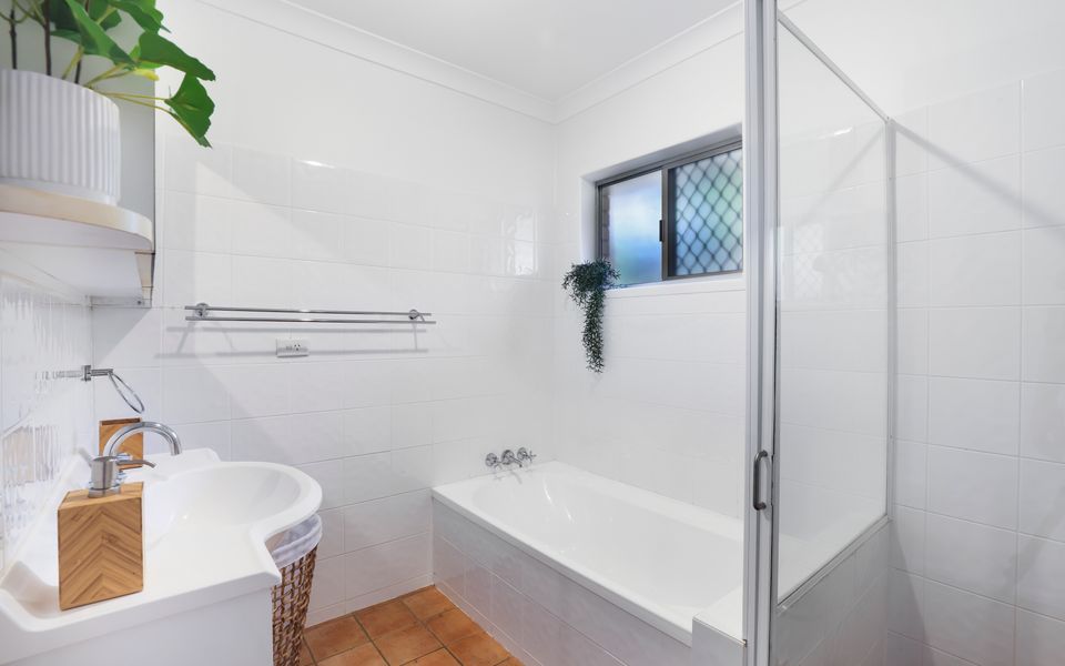 Happy Dayz – Palm Beach Dog Friendly Beach House – 3 Night Min. Stays!