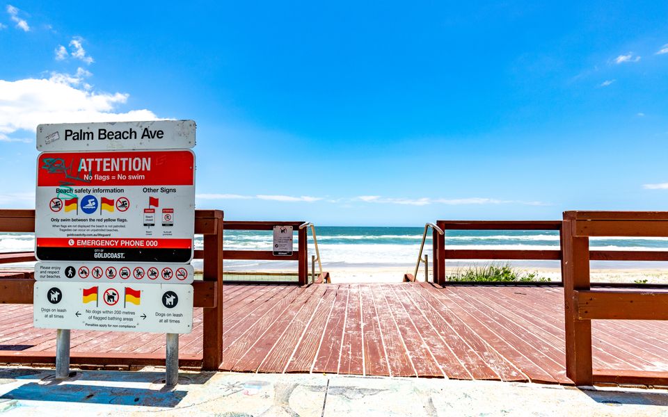 Happy Dayz – Palm Beach Dog Friendly Beach House – 3 Night Min. Stays!