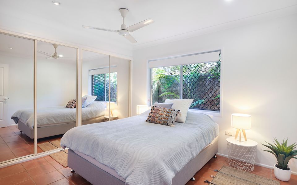 Happy Dayz – Palm Beach Dog Friendly Beach House – 3 Night Min. Stays!